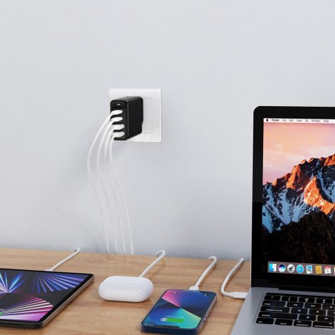Ładowarka zasilacz GaN 140W 4 porty 2x USB-C + 2x USB - czarna CHOETECH Ładowarka zasilacz GaN 140W 4 porty 2x USB-C + 2x USB - czarna CHOETECH