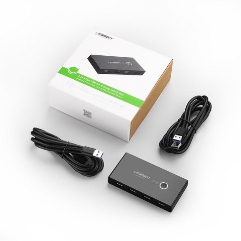 Switch box HUB przełącznik 4x USB 3.2 Gen 1 rozdzielacz USB na dwa komputery - czarny UGREEN Switch box HUB przełącznik 4x USB 3.2 Gen 1 rozdzielacz USB na dwa komputery - czarny UGREEN