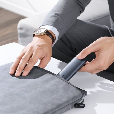 Kieszeń obudowa na dysk SSD M.2 SuperSpeed 10Gbps + kabel USB-C 0.5m szary UGREEN Kieszeń obudowa na dysk SSD M.2 SuperSpeed 10Gbps + kabel USB-C 0.5m szary UGREEN