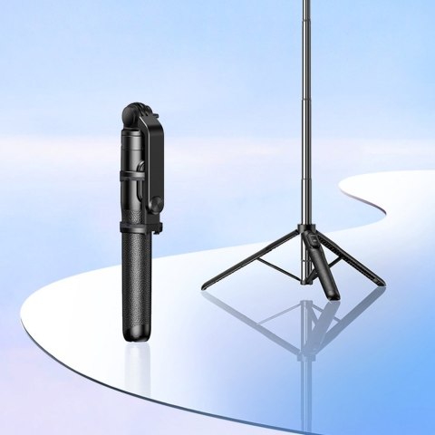 Selfie stick kijek teleskopowy do telefonu ze stojakiem i pilotem Bluetooth 1.5m czarny UGREEN Selfie stick kijek teleskopowy do telefonu ze stojakiem i pilotem Bluetooth 1.5m czarny UGREEN