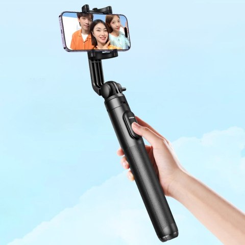 Selfie stick kijek teleskopowy do telefonu ze stojakiem i pilotem Bluetooth 1.5m czarny UGREEN Selfie stick kijek teleskopowy do telefonu ze stojakiem i pilotem Bluetooth 1.5m czarny UGREEN