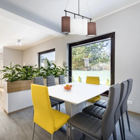Lampa sufitowa nowoczesna 4 punktowa E14 - biało brązowa UNIPRODO Lampa sufitowa nowoczesna 4 punktowa E14 - biało brązowa UNIPRODO